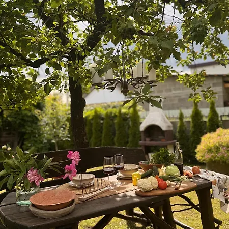 Casa Maya Pensión *